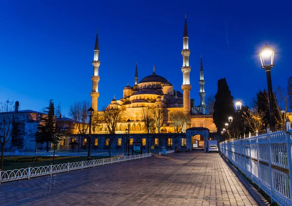 Bela mesquita em Istambul — Fotografia de Stock