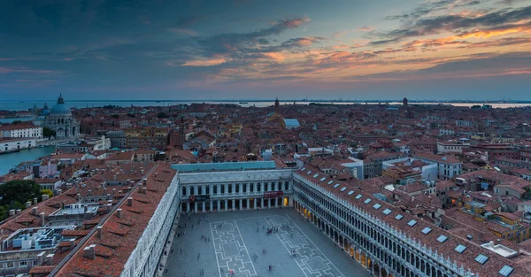 Venedik, İtalya ve güneşli bir gün — Stok fotoğraf