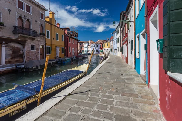 Case colorate a Burano — Foto Stock