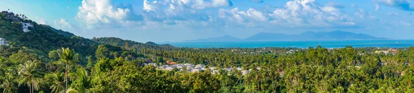 Koh Samui panoramik manzara villalar orman ile.