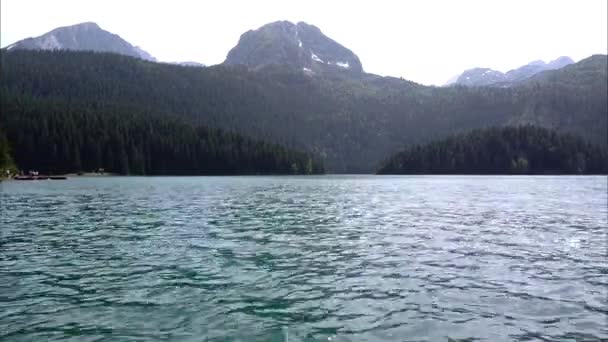 Danau Hitam di Gunung Durmitor. .. Fotografi udara — Stok Video