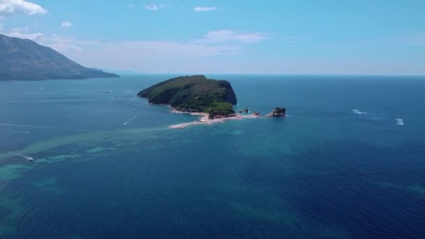Wyspa Sveti Nikola Fotografia lotnicza — Wideo stockowe