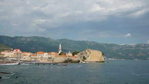 Panorama del casco antiguo de Budva — Vídeos de Stock