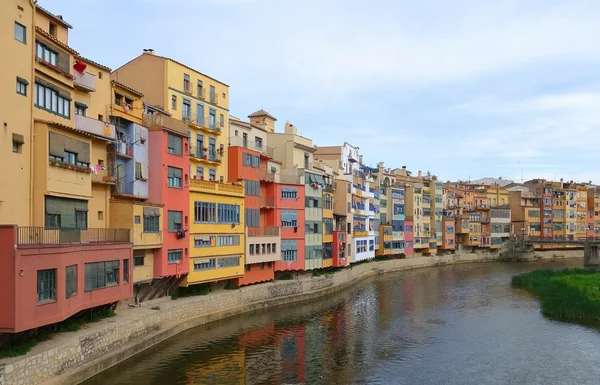 Embankment del río Onyar en Girona — Foto de Stock
