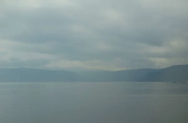 Mañana Nublada Verano Con Lluvia Una Vista Del Hermoso Profundo — Foto de Stock