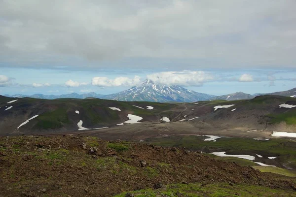 Paisagem Montanha Uma Caminhada Fascinante Kamchatka Campo Vulcões Uma Parada — Fotografia de Stock