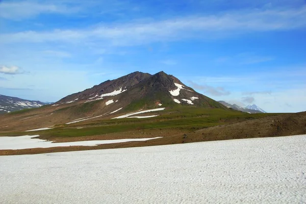 Paesaggi Incredibili Nella Terra Orsi Vulcani Montagne Mattina Trekking Vulcano — Foto Stock