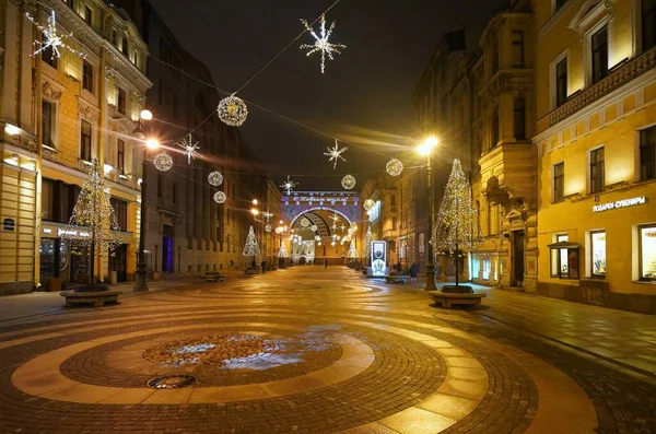 Zimní Zasněžené Ráno Novoroční Elektrické Dekorace Centru Města Ulice Bolshaya — Stock fotografie