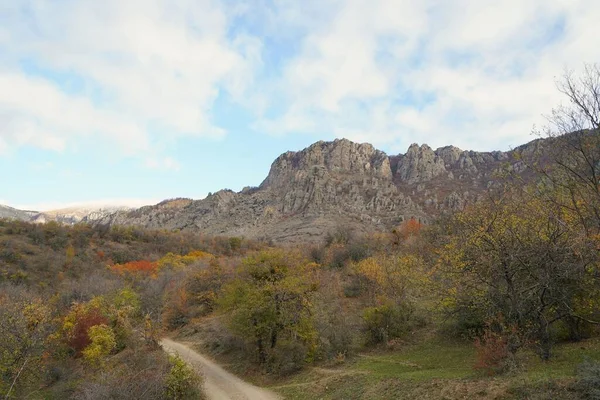 Faszinierende Bergwanderung Und Sonniger Herbstmorgen — Stockfoto