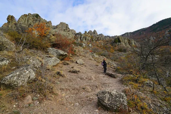 Autunno Mattina Soleggiata Affascinante Passeggiata Montagna — Foto Stock