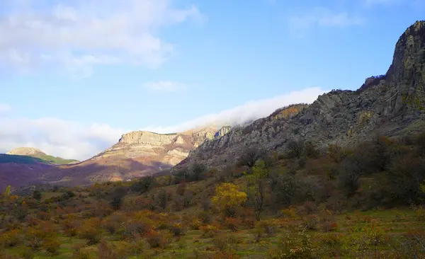 Faszinierende Bergwanderung Und Sonniger Herbstmorgen — Stockfoto