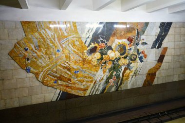 Novosibirsk 'teki Sibirskaya metro istasyonunun iç kısmı.