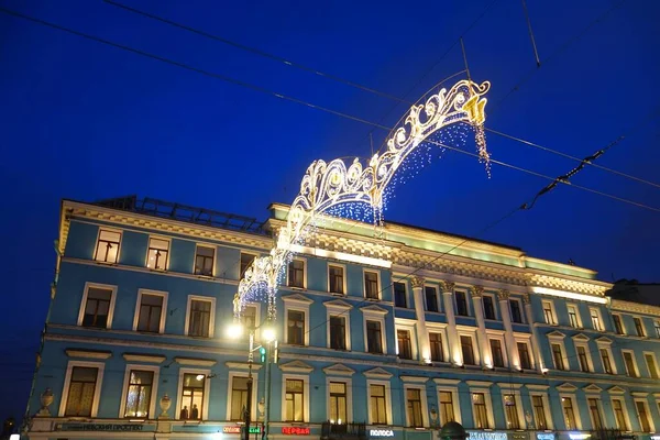 Nevsky Şehrin Yılbaşı Yılbaşı Elektrik Süslemeleri Için — Stok fotoğraf