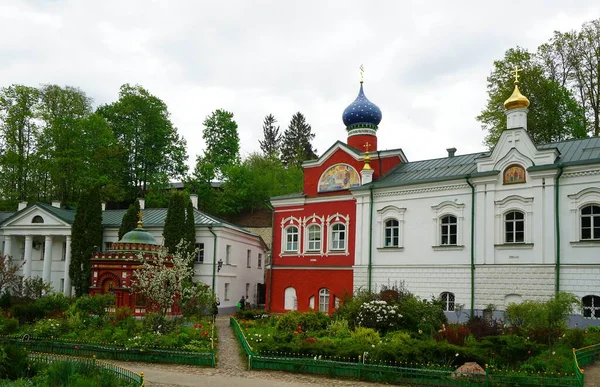 Maggio Gita Monastero Santa Dormizione Pskov Pechersky — Foto Stock