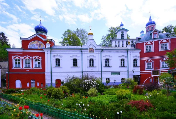 Maggio Gita Monastero Santa Dormizione Pskov Pechersky — Foto Stock