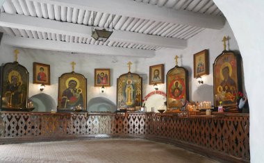 Kutsal Koğuş Pskov-Pechersky Manastırı 'na yolculuk