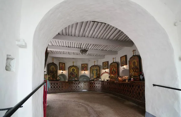 Травнева Подорож Монастиря Святої Дормії Псков Печерський — стокове фото