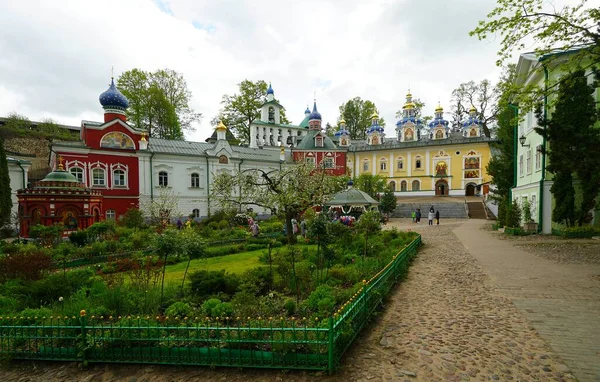 Kutsal Koğuş Pskov Pechersky Manastırı Yolculuk — Stok fotoğraf