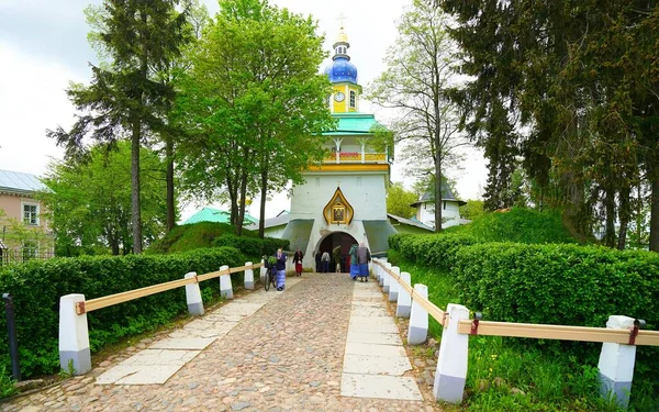 May Trip Holy Dormition Pskov Pechersky Monastery — Stock Photo, Image