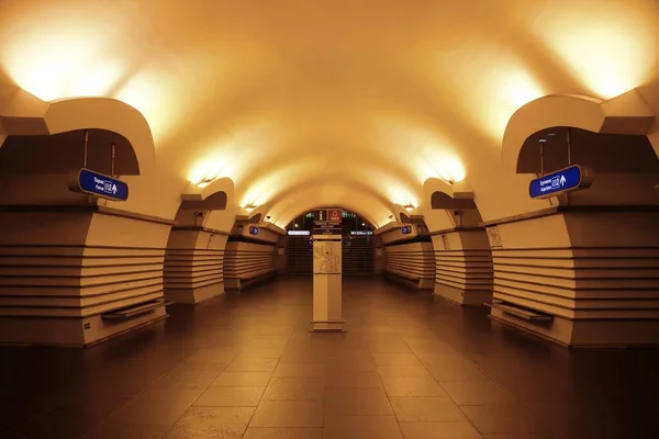 Fragment Des Innenraums Der Metrostation Newski Prospekt — Stockfoto