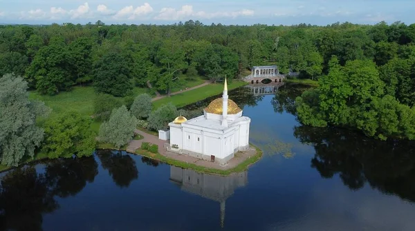 Morgonpromenad Catherine Park Tsarskoe Selo Bolsjoj Damm Och Turkiskt Bad — Stockfoto