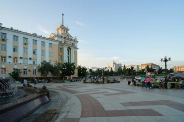 Şehir merkezinde akşam, Buryat Devlet Operası ve Bale Tiyatrosu