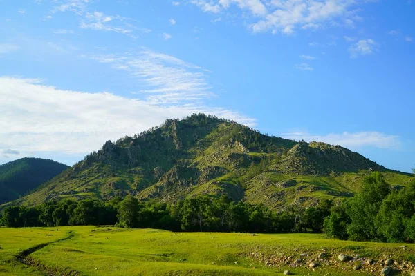 Giornata Estiva Soleggiata Bellissimo Paesaggio Nella Valle Barguzin — Foto Stock