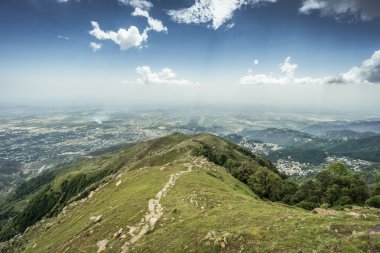 Dharamsala Himachal Pradesh dağ görünümü