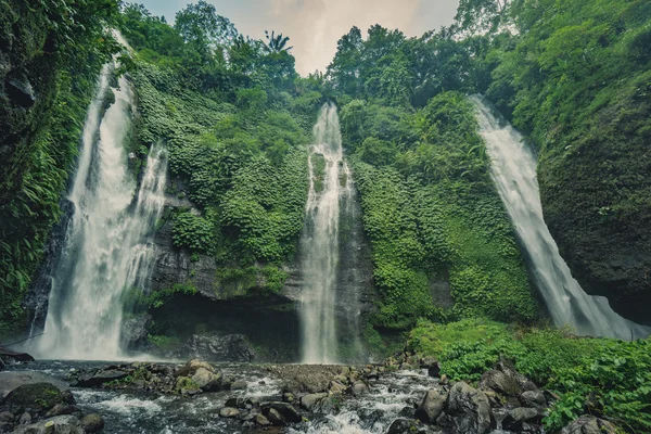 Cascade de Sekumpul, Bali, Indonésie — Photo