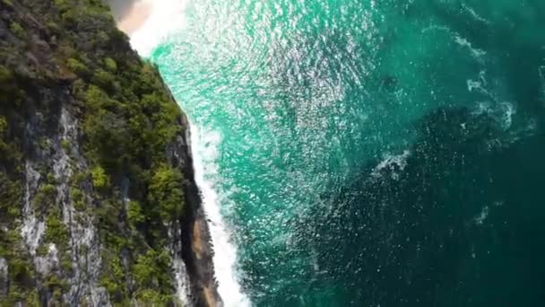 Kelingking Beach, Nusa Penida, Bali, Indonesia, Trex beach — Vídeos de Stock