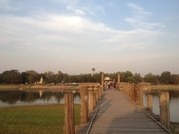 ubein Köprüsü'nde Günbatımı Zamanı