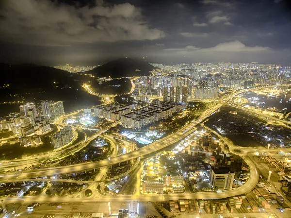 香港の夜景、カキヨウ、ビクトリア ・ ハーバー、石工の橋の空撮 — ストック写真