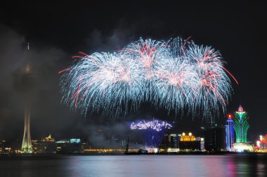 Macau renkli havai fişek Simgesel Yapı Macau Kulesi ile