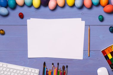 Yumurta boyama araçları ile