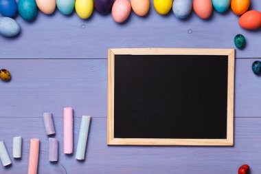 Yumurta boyama araçları ile