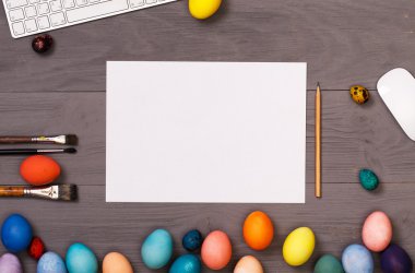 Yumurta boyama araçları ile