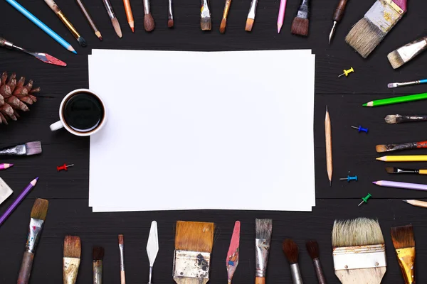 Vista dall'alto del luogo di lavoro artistico — Foto Stock