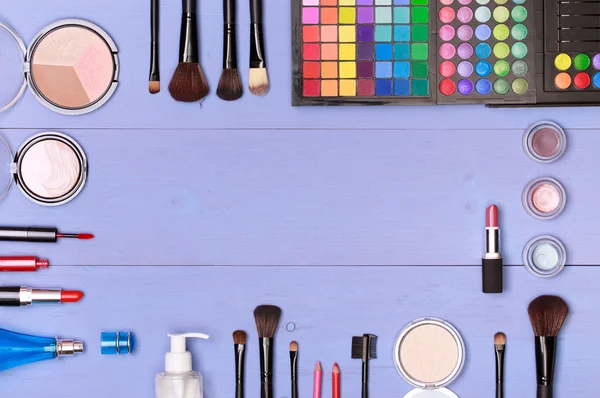 Cosmetici decorativi e accessori per il trucco — Foto Stock