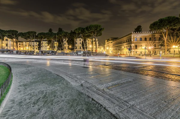 Piazza Venezia i natt — Stockfoto