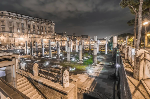 Piazza Foro Traiano nattetid — Stockfoto