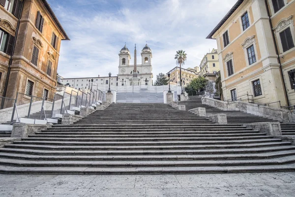 Trinita dei Monti stängd — Stockfoto