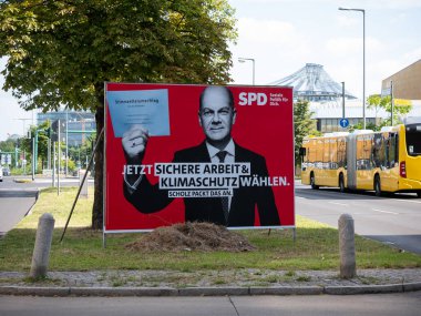Berlin, Almanya 'da SPD ve Olaf Scholz' un Kampanya Posteri