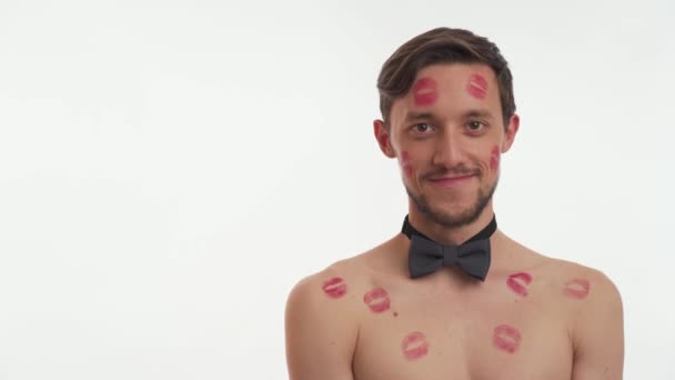 Bonito Jovem Casanova Menino Com Cabelo Castanho Curto Barba Usar — Vídeo de Stock