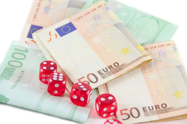 红色骰子和欧元的钱 — 图库照片