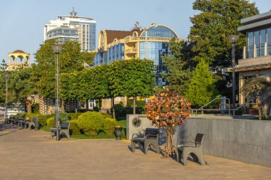ROSTOV-ON-DON, RUSSIA - 7 Eylül 2021: Don Nehri setinin mimari ve peyzaj tasarımı
