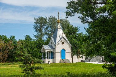 Starocherkassk yakınlarındaki Manastır yolunda bir şapel.