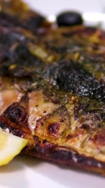 Izgara uskumru yemek ve Japon yemekleri. Yüksek kalite 4k görüntü