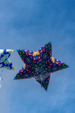 Venedik, Antioquia, Kolombiya. 2 Kasım 2025: Balon festivalinde manzara.