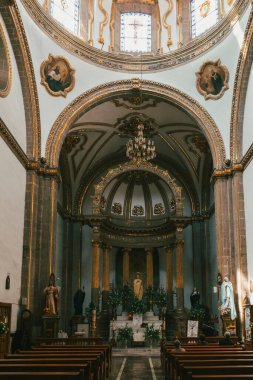 Meksika, Meksika, DF: 14 Kasım. 2025: Meksika Metropolitan Katedrali 'nin İçi.