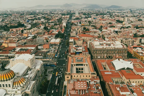 Meksika, Mexico City, DF. 14 Kasım 2025: Mexico City 'nin kentsel ve panoramik manzarası.